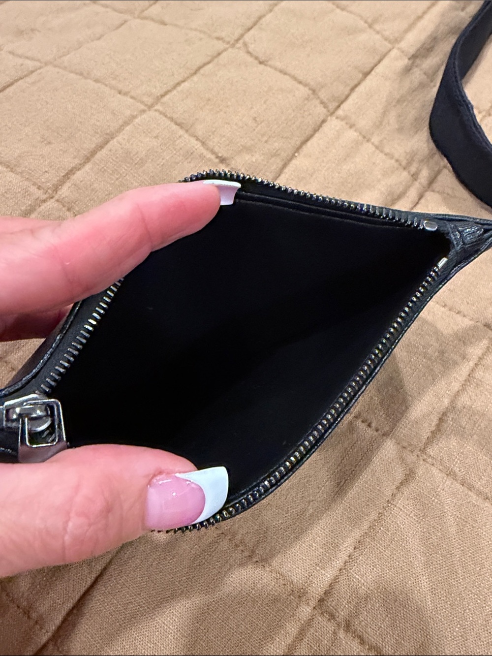 Off-white Wristlet - Picture 7 of 7